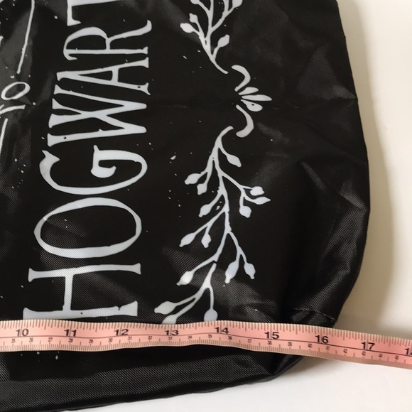 Harry Potter Hogwarts Tote Bag - Picture 4 of 5